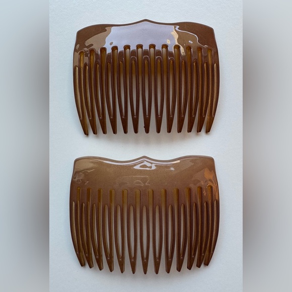 Gift with Purchase - Picture 2 of 6